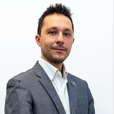 Massimiliano Lombardi dell'agenzia RE/MAX Renova di Cernusco sul ...