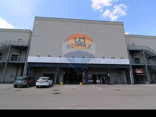 Locale Commerciale Montano Lucino, CO Vendita