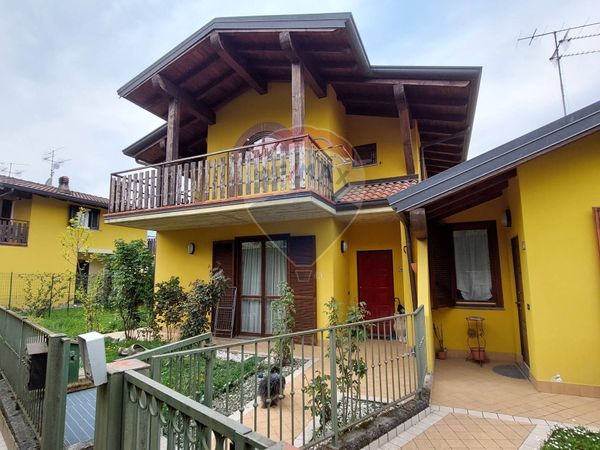 Villetta bifamiliare Endine Gaiano, BG Vendita