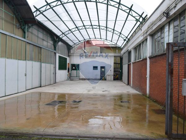 Capannone Industriale Cabiate, CO Vendita