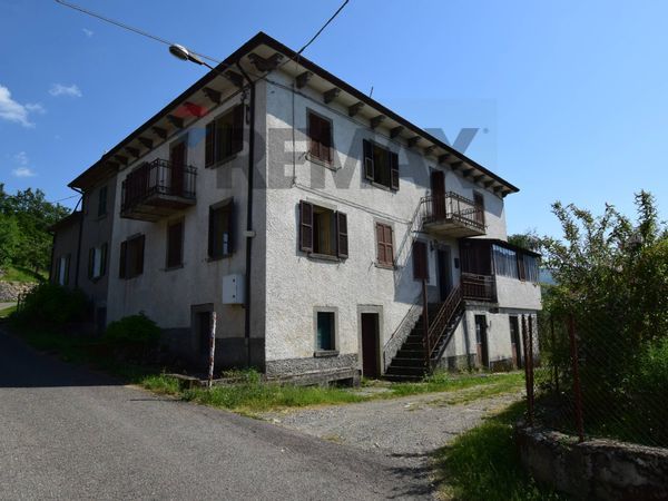 Casa Semindipendente Albareto, PR Vendita
