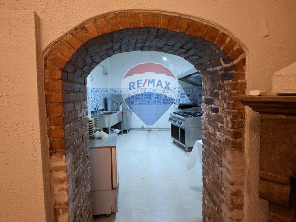 Locale Commerciale Centro, Salerno, SA Affitto - Foto 4