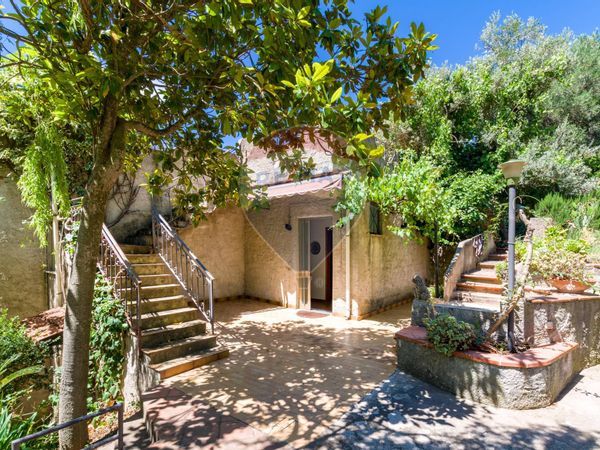 Villa singola Sant'Agata di Militello, ME Vendita