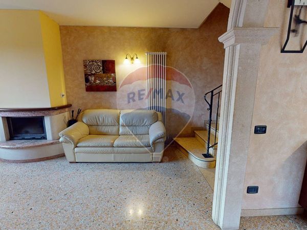 Villa a schiera Santa Maria, Camisano Vicentino, VI Vendita