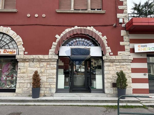 Negozio Baldenich, Belluno, BL Affitto
