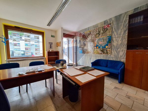 Ufficio Zona Centro, Gallarate, VA Affitto