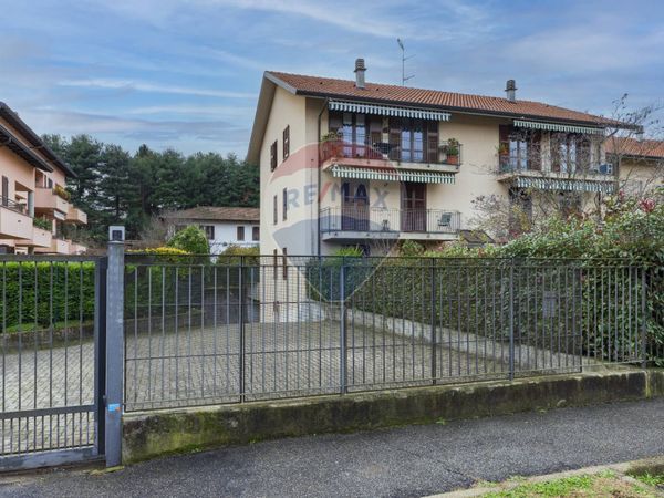 Appartamento Sesto Calende, VA Vendita