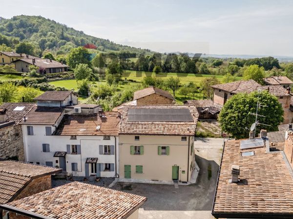 Casa Indipendente Quattro Castella, RE Vendita
