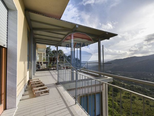 Appartamento Bronte, CT Vendita