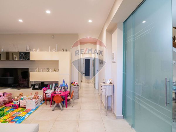 Casa Semindipendente Acireale, CT Vendita