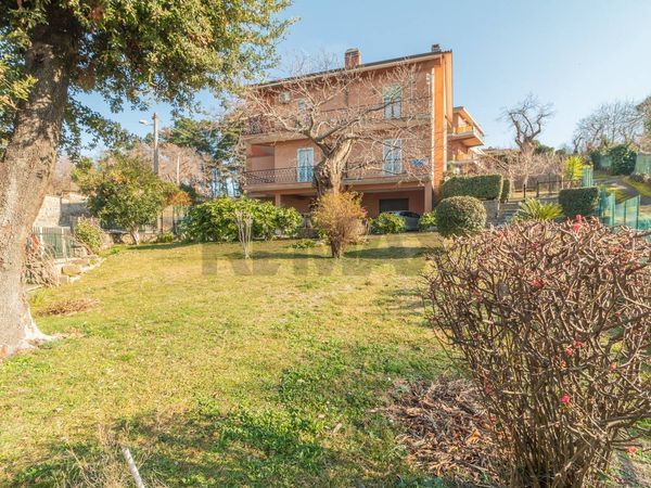 Porzione di villa San Martino al Cimino, Viterbo, VT Vendita - Foto 4