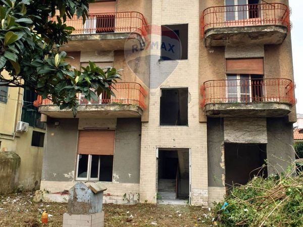 Villetta bifamiliare Zona Stadio, Casavatore, NA Vendita