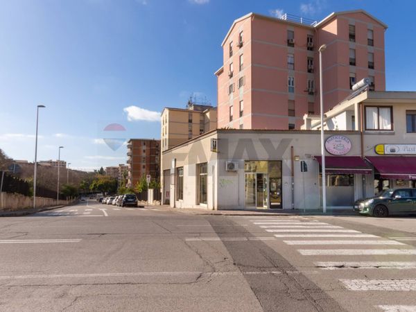 Locale Commerciale Is Mirrionis, Cagliari, CA Vendita - Foto 2