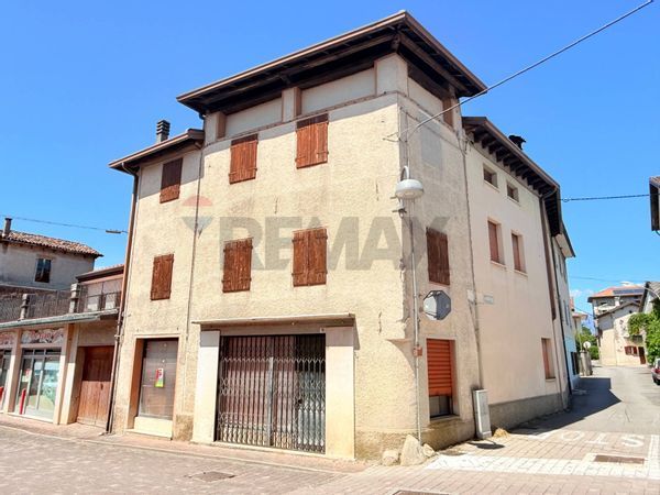 Porzione di casa Villa di Villa, Borgo Valbelluna, BL Vendita