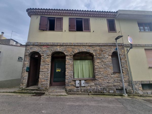 Casa Indipendente Villasalto, SU Vendita