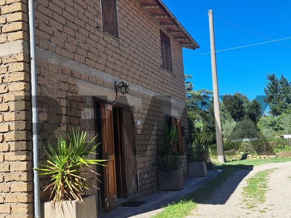 Casa Indipendente Pitigliano, GR Vendita
