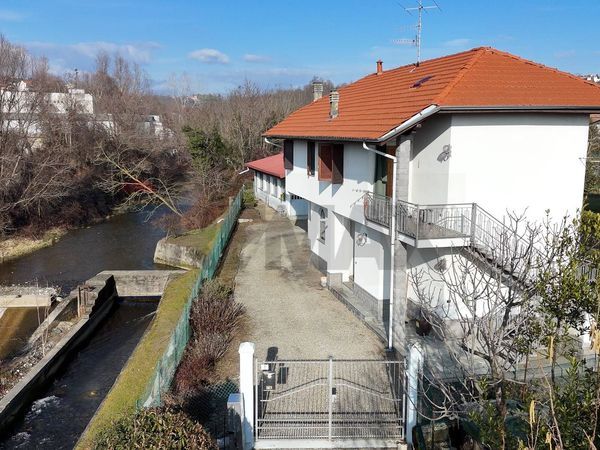 Casa Indipendente Cossato, BI Vendita