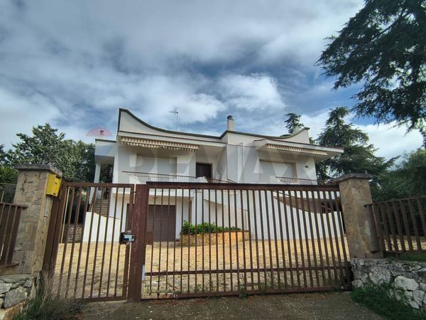 Villa singola Castellana Grotte, BA Vendita