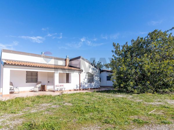 Casa Indipendente Cassaro, SR Vendita