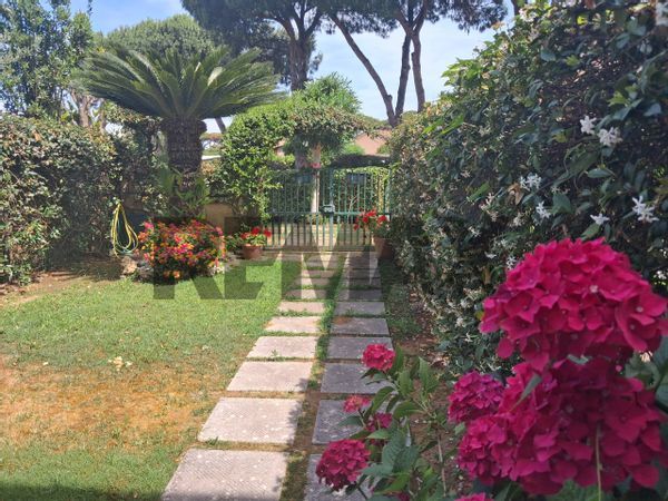 Villa a schiera Bella Farnìa, Sabaudia, LT Vendita
