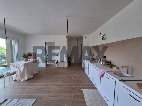 Appartamento Lomazzo, CO Vendita