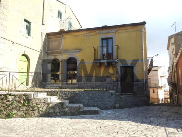 Casa Indipendente Cesarò, ME Vendita