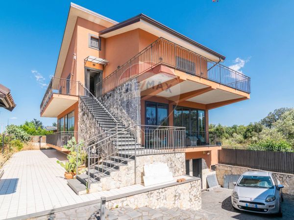 Villa singola Pedara, CT Vendita