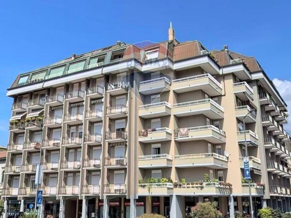 Attico/Mansarda Luino, VA Vendita