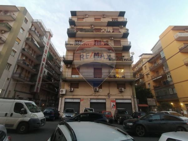 Locale Commerciale Vincenzo Giuffrida, Catania, CT Affitto