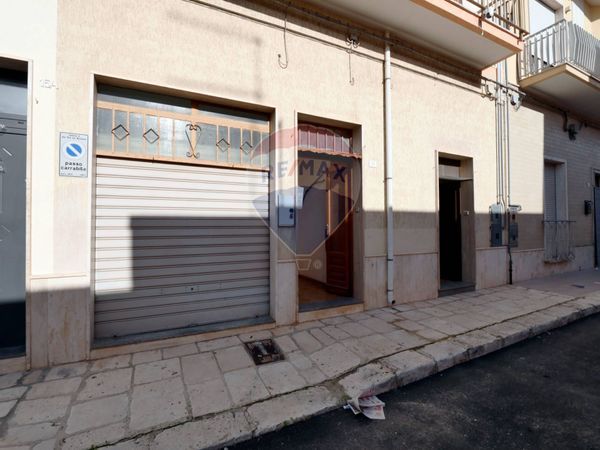 Casa Semindipendente San Vito dei Normanni, BR Vendita