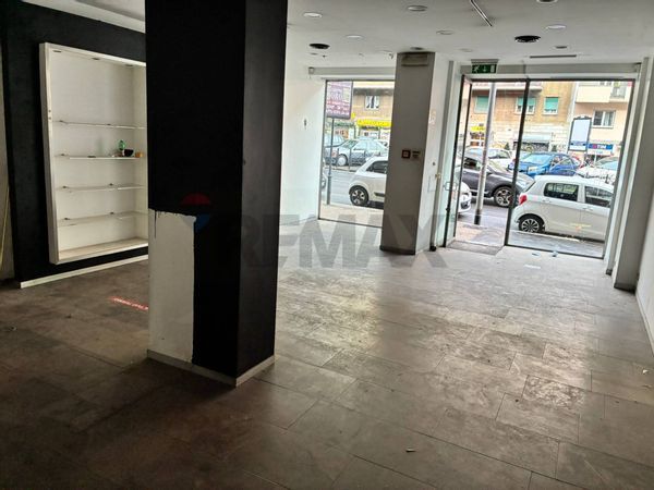 Locale Commerciale Appia Nuova, Roma, RM Affitto - Foto 3