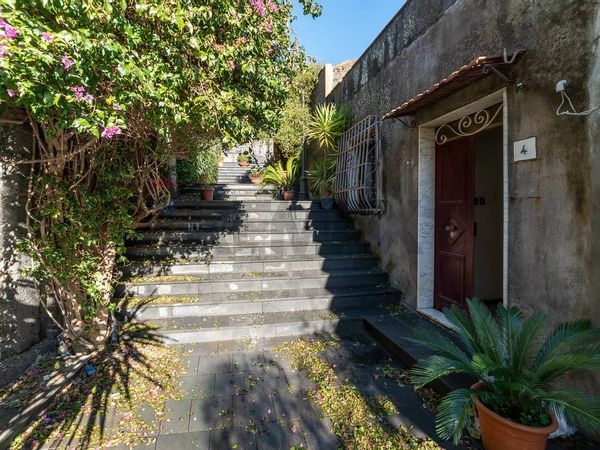 Casa Indipendente Trecastagni, CT Vendita