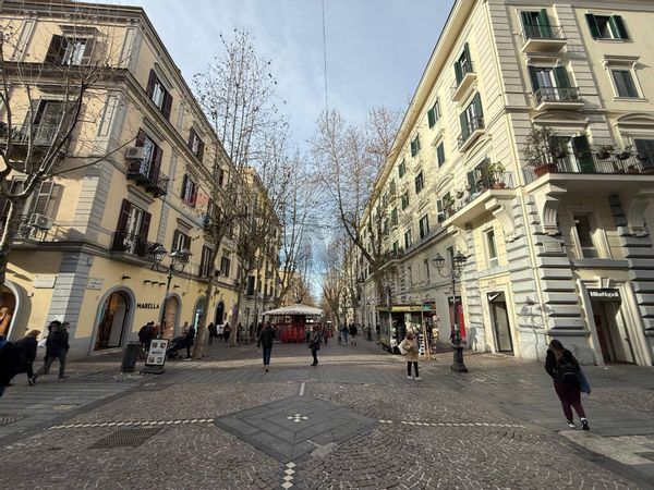 Locale Commerciale Vomero, Napoli, NA Affitto - Foto 4
