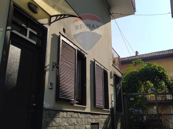 Casa Semindipendente Galliate, NO Vendita