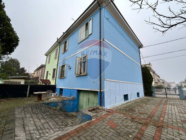 Casa Semindipendente Via Bologna, Ferrara, FE Vendita