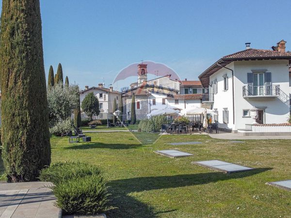 Locale Commerciale Villa di Serio, BG Vendita