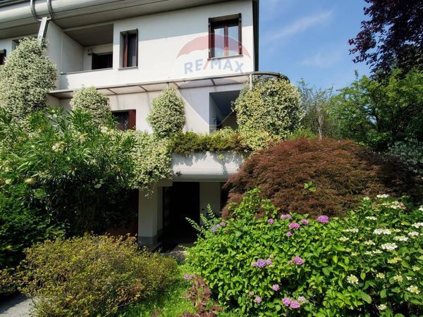 Villetta bifamiliare Cerro Maggiore, MI Vendita