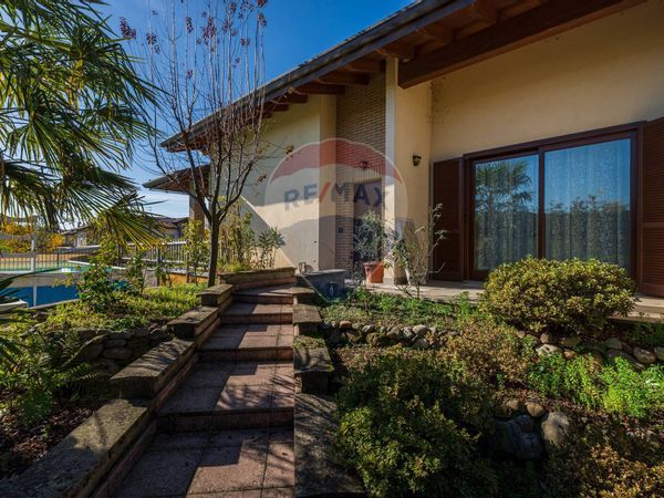 Villetta bifamiliare Lonate Pozzolo, VA Vendita