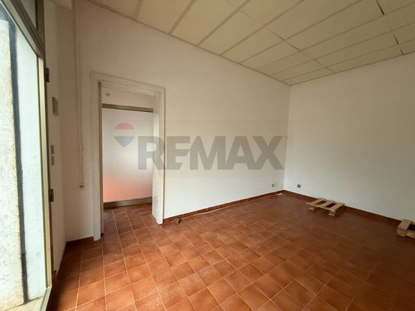 Locale Commerciale Porta Nuova, Pescara, PE Affitto - Foto 4