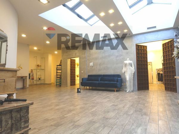 Show room Stazione Centrale, Milano, MI Affitto