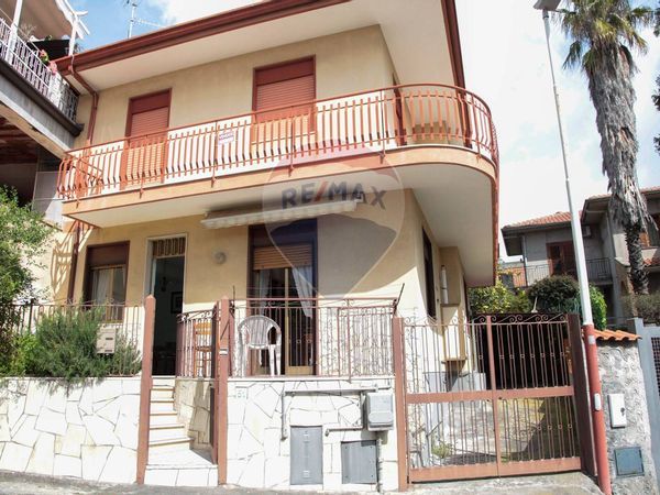 Casa Semindipendente Trecastagni, CT Vendita