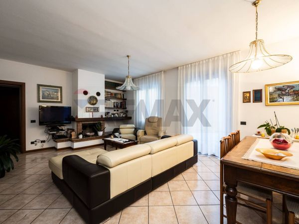 Villa singola Casa Bozzolo, Marchirolo, VA Vendita - Foto 2