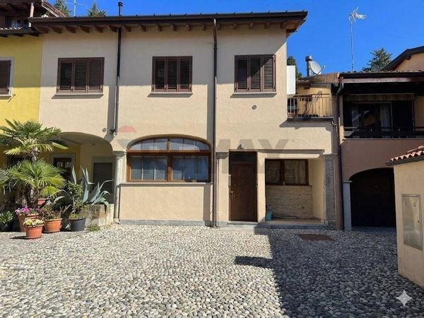 Porzione di casa Viggiù, VA Vendita