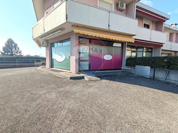 Locale Commerciale Moriago della Battaglia, TV Affitto - Foto 4