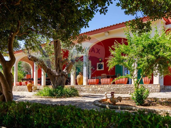 Cascina/Casale Santa Barbara, Galatina, LE Vendita