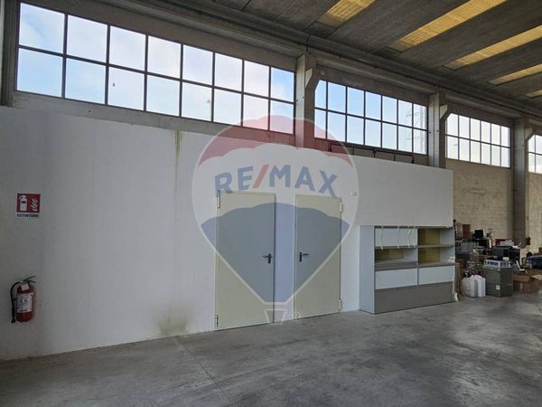 Capannone Industriale Fara Gera d'Adda, BG Vendita