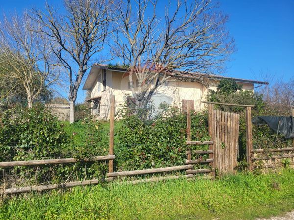 Villa singola Borgo San Donato, Sabaudia, LT Vendita