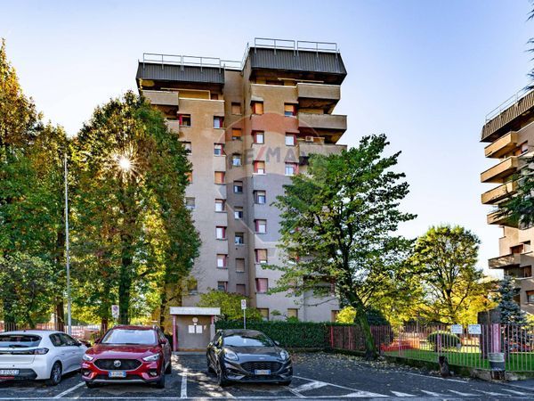 Appartamento Garbagnate Milanese, MI Vendita