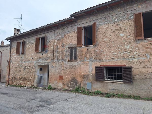 Casa Semindipendente Campello sul Clitunno, PG Vendita - Foto 2