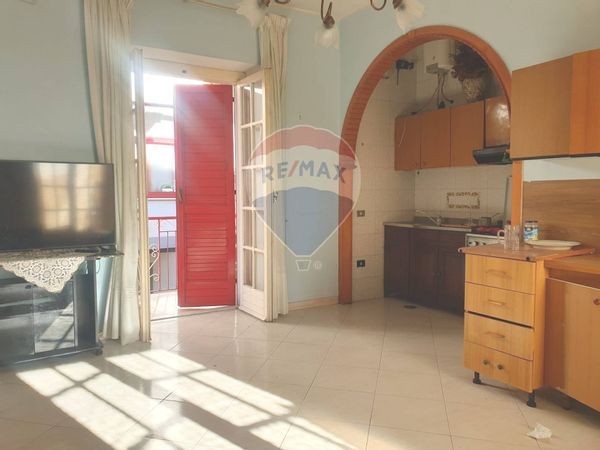 Casa Semindipendente Caivano, NA Vendita